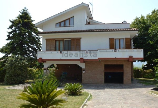 casa indipendente in vendita a Castelfidardo