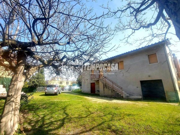 casa indipendente in vendita a Castelfidardo