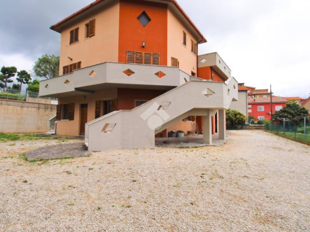 casa indipendente in vendita a Castelfidardo
