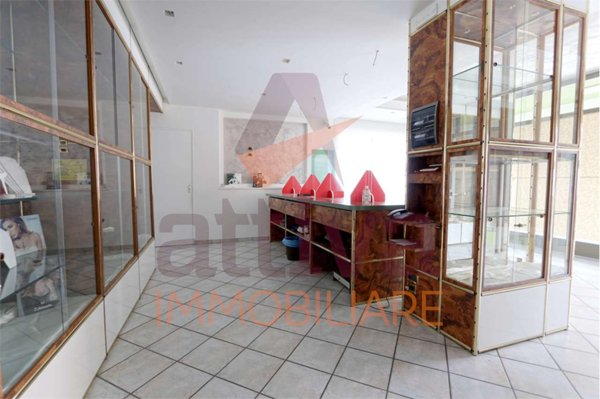 negozio in vendita a Castelfidardo in zona Sant'Agostino