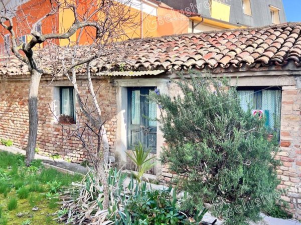 casa indipendente in vendita a Castelfidardo
