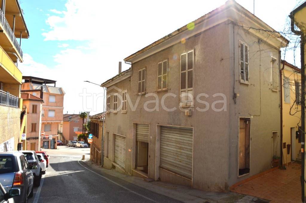 casa indipendente in vendita a Castelfidardo