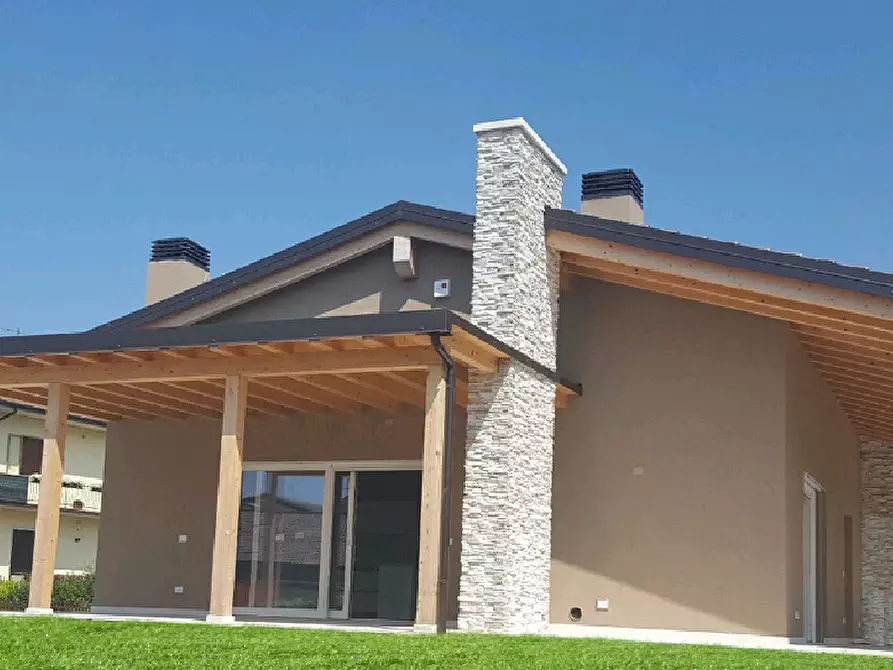 casa indipendente in vendita a Castelfidardo in zona Crocette