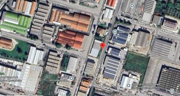 locale commerciale in vendita a Castelfidardo