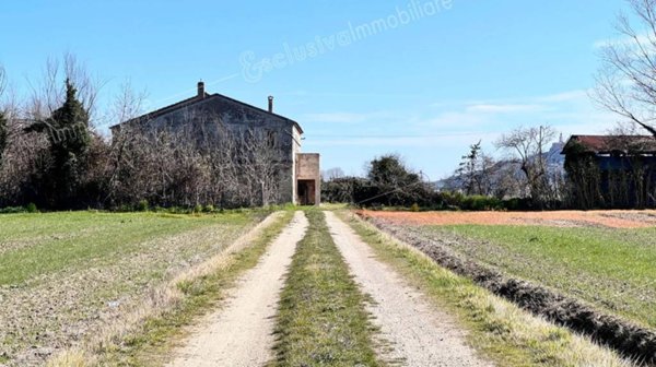 casa indipendente in vendita a Castelfidardo