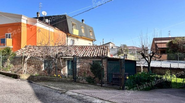 casa indipendente in vendita a Castelfidardo