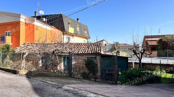 casa indipendente in vendita a Castelfidardo