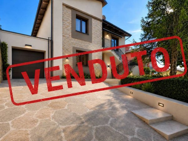 casa indipendente in vendita a Castelfidardo in zona Sant'Agostino