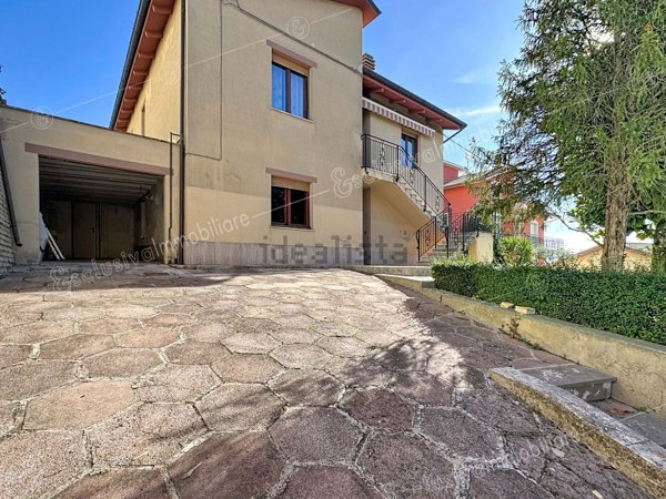 casa indipendente in vendita a Castelfidardo in zona Sant'Agostino