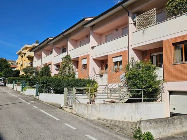 casa indipendente in vendita a Castelfidardo