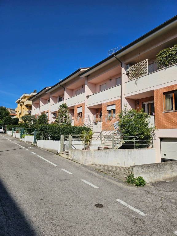 casa indipendente in vendita a Castelfidardo