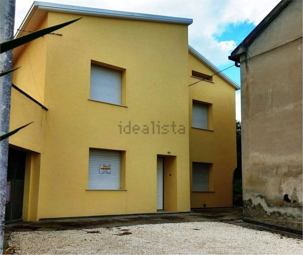 casa indipendente in vendita a Castelfidardo in zona Crocette