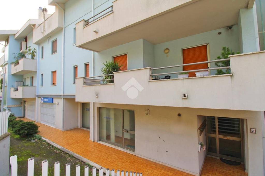 negozio in vendita a Castelfidardo