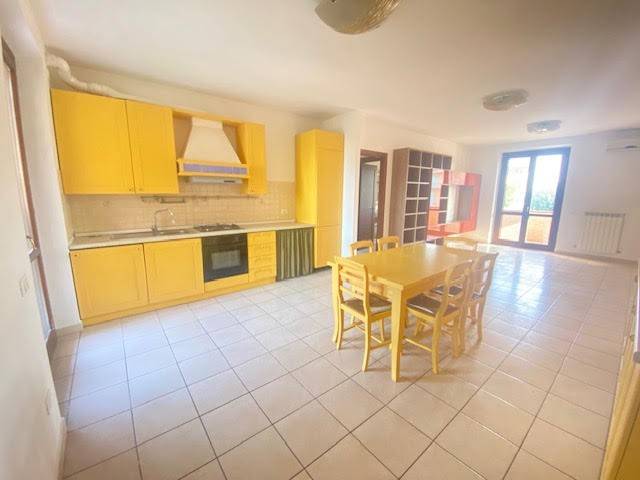 appartamento in vendita a Castelfidardo in zona Acquaviva