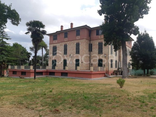 villa in vendita a Castelfidardo in zona Monte Camillone