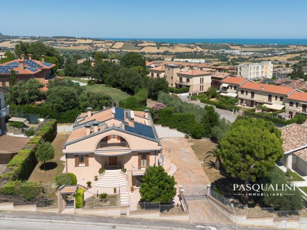 casa indipendente in vendita a Castelfidardo