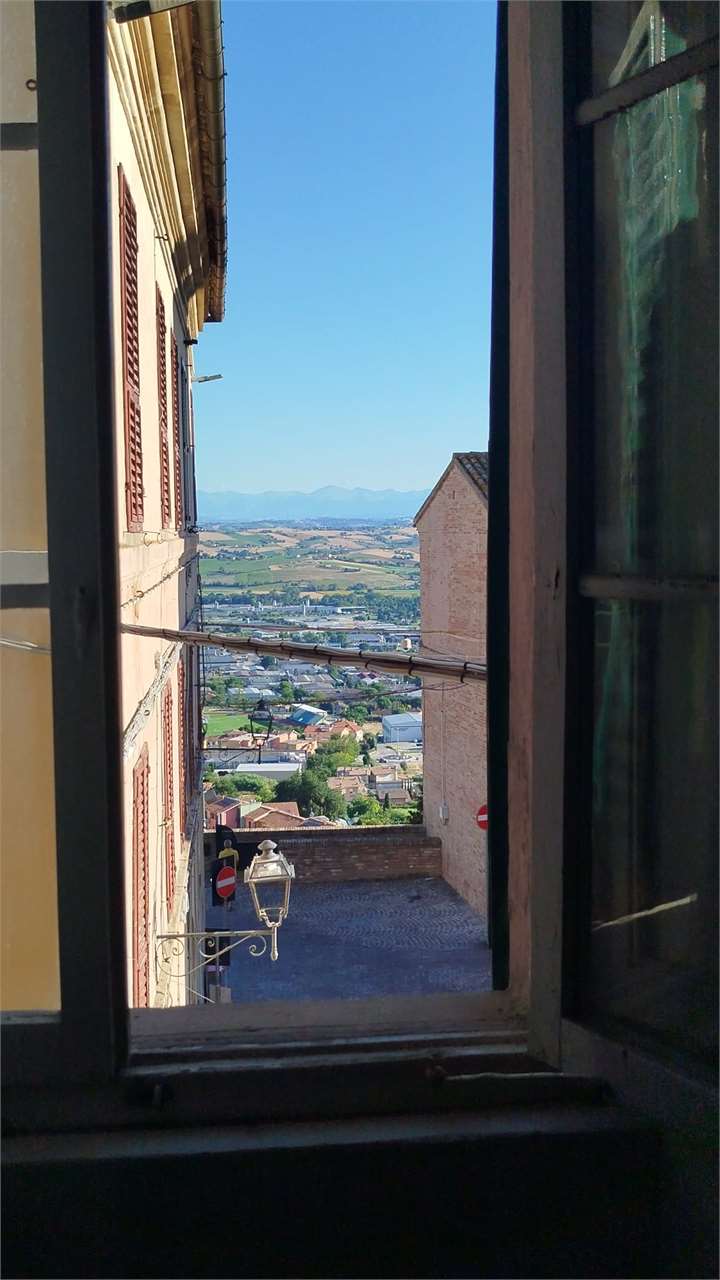 casa indipendente in vendita a Castelfidardo in zona Acquaviva