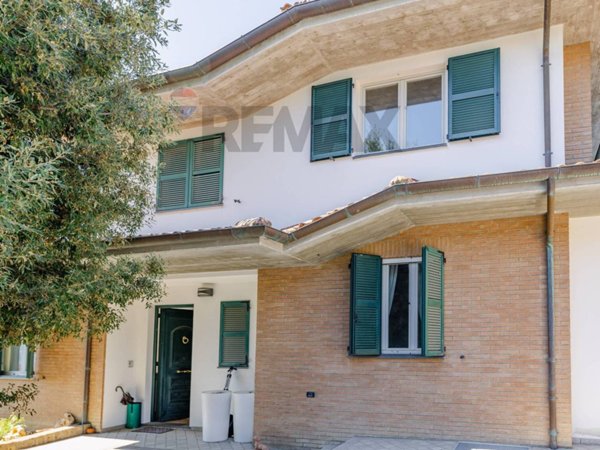 casa indipendente in vendita a Castelfidardo in zona Sant'Agostino
