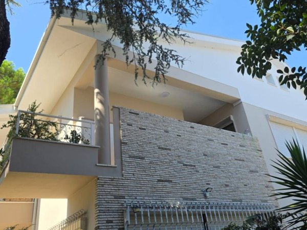 casa indipendente in vendita a Castelfidardo