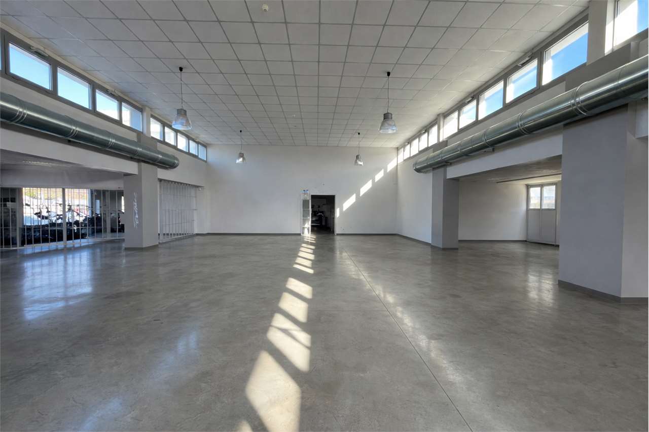 locale commerciale in vendita a Castelfidardo