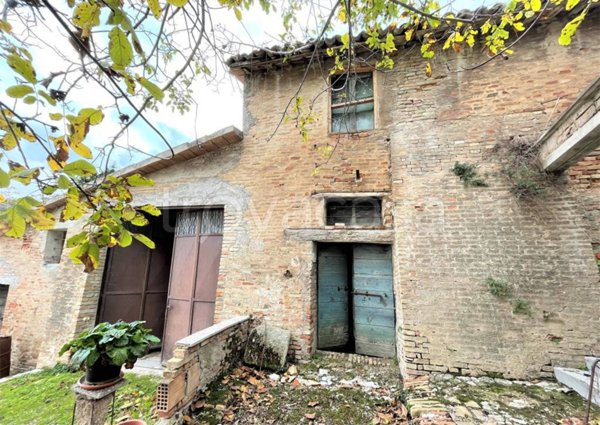 casa indipendente in vendita a Castelleone di Suasa