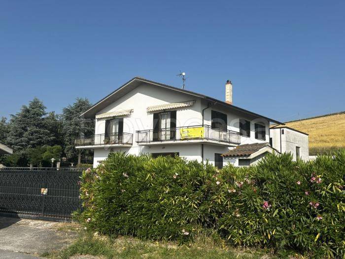 casa indipendente in vendita a Castelleone di Suasa