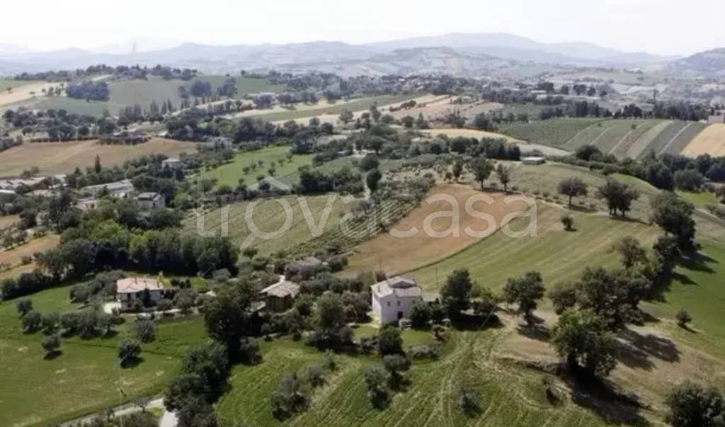 casa indipendente in vendita a Castelleone di Suasa in zona Case Nuove