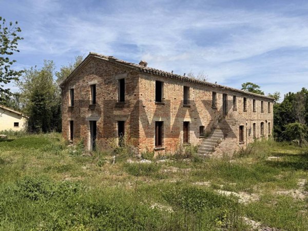 casa indipendente in vendita a Castelleone di Suasa in zona Casalta