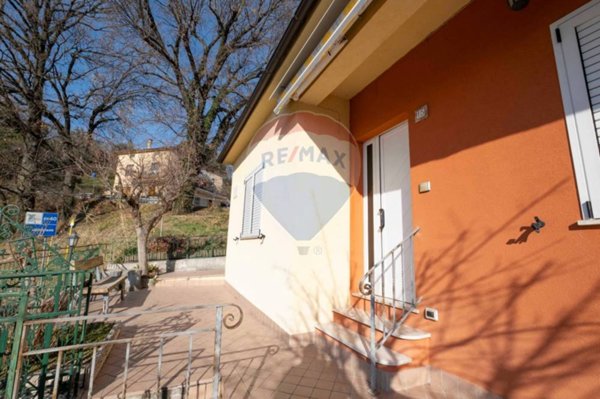 casa indipendente in vendita a Castelplanio in zona Macine