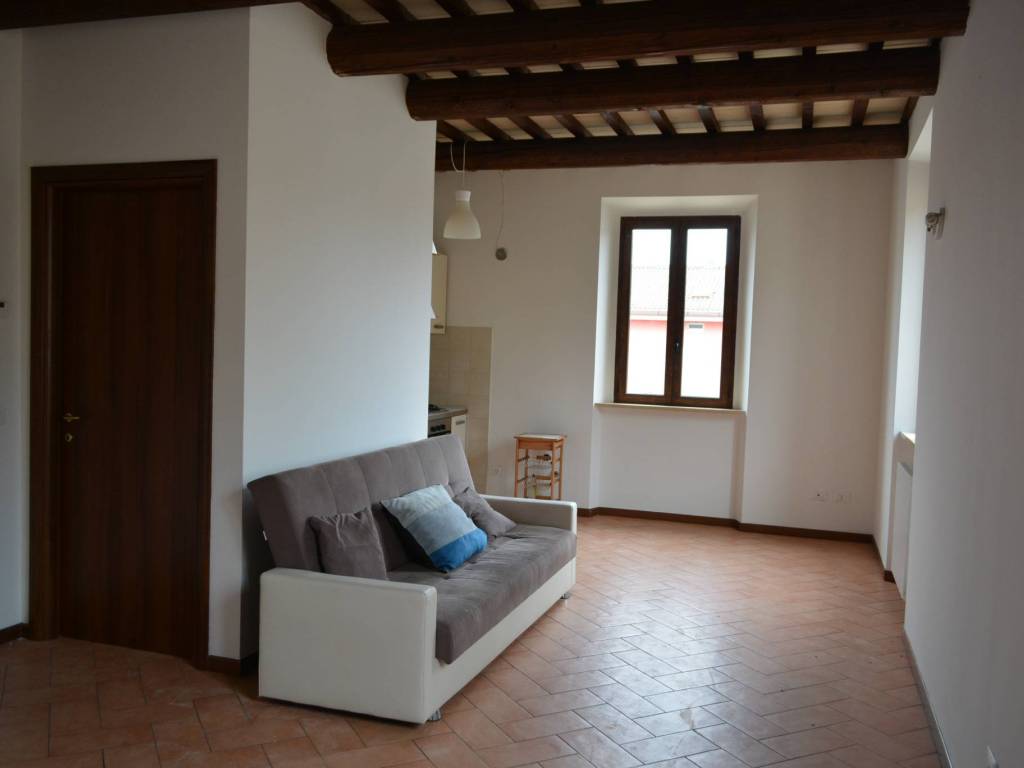appartamento in vendita a Castelplanio in zona Pozzetto