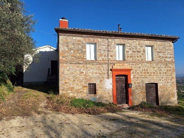 casa indipendente in vendita a Castelplanio in zona Borgo Loreto