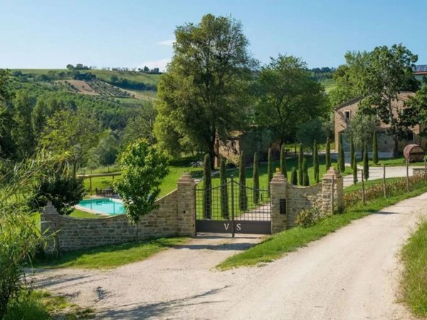 casa indipendente in vendita a Castelplanio