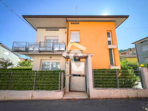 casa indipendente in vendita a Castelplanio in zona Borgo Loreto