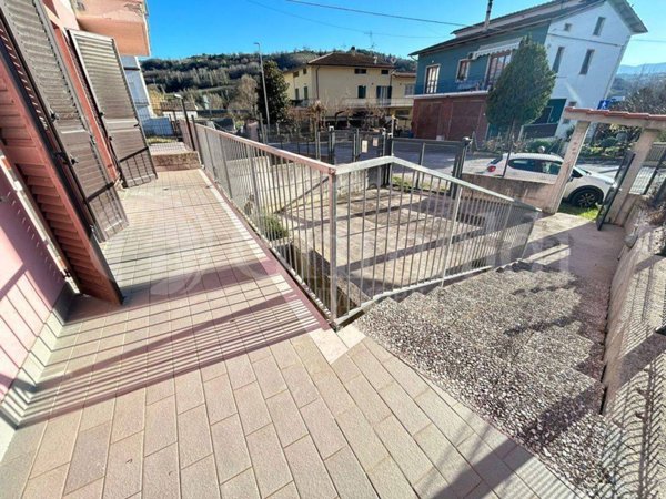 appartamento in vendita a Castelplanio in zona Macine