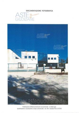 negozio in vendita a Castelplanio