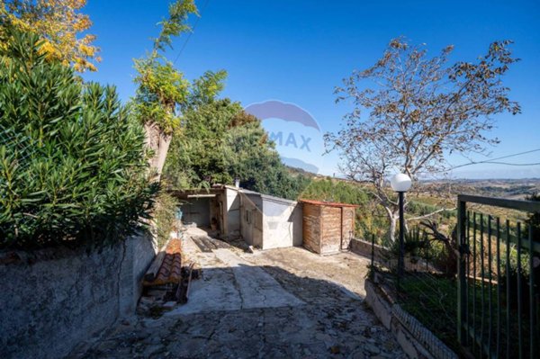 casa semindipendente in vendita a Castelplanio in zona Piagge