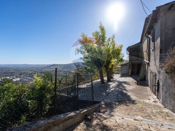 casa semindipendente in vendita a Castelplanio in zona Piagge