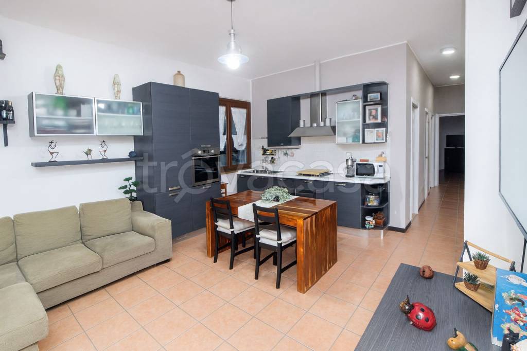 appartamento in vendita a Castelplanio in zona Borgo Loreto