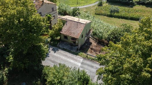 casa indipendente in vendita a Castelplanio in zona Macine