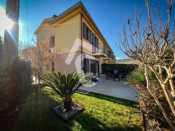 casa indipendente in vendita a Castelplanio in zona Pozzetto