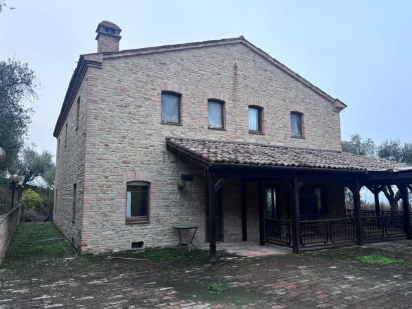 appartamento in vendita a Castelplanio