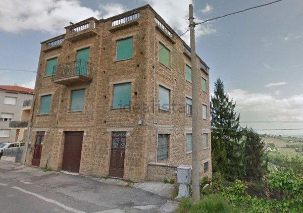 casa indipendente in vendita a Castelplanio