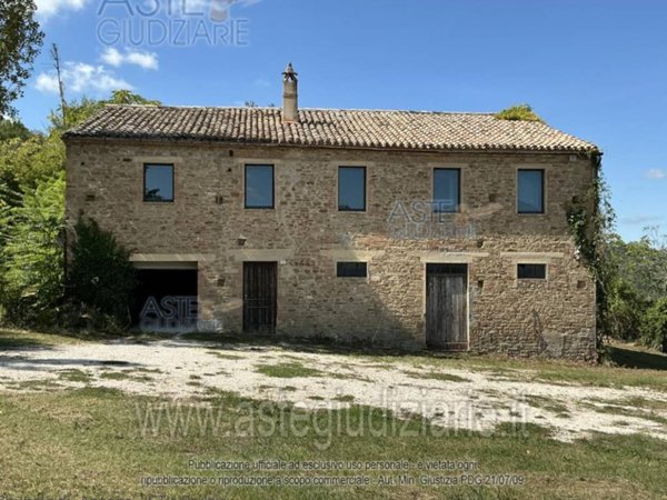 casa indipendente in vendita a Castelplanio