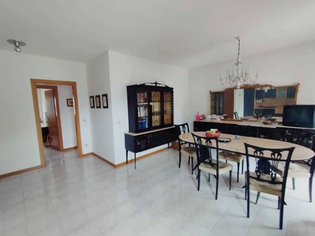 appartamento in vendita a Castelplanio in zona Macine