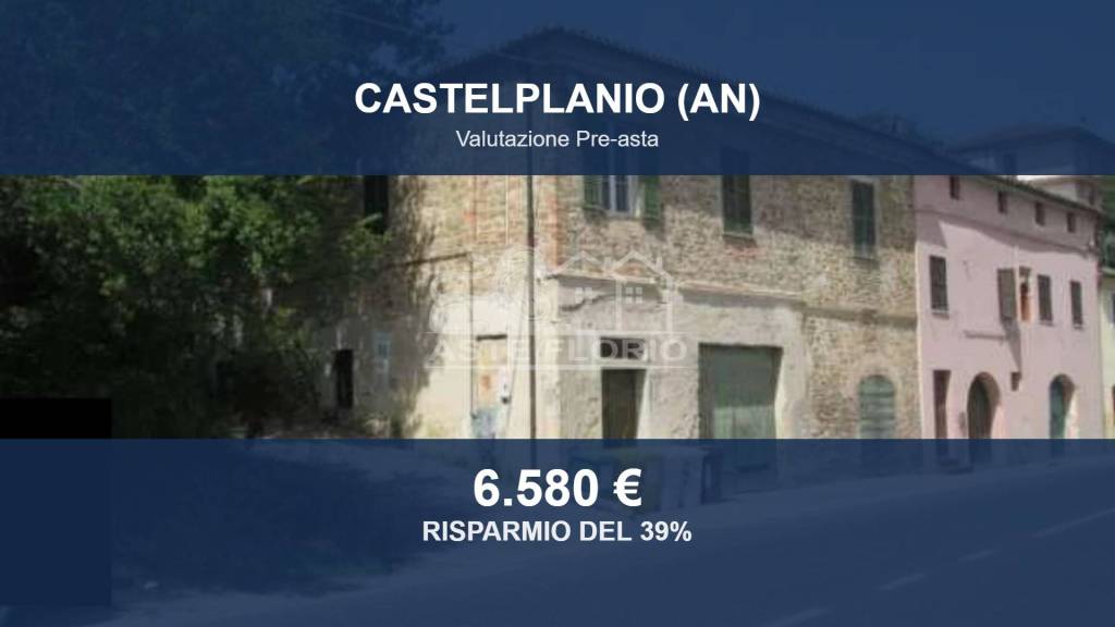 locale commerciale in vendita a Castelplanio in zona Borgo Loreto