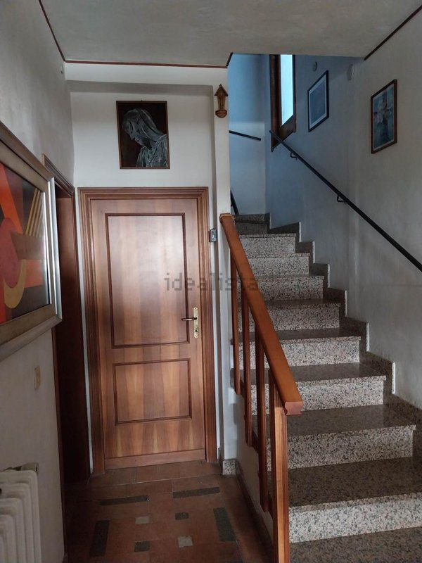 casa indipendente in vendita a Cerreto d'Esi