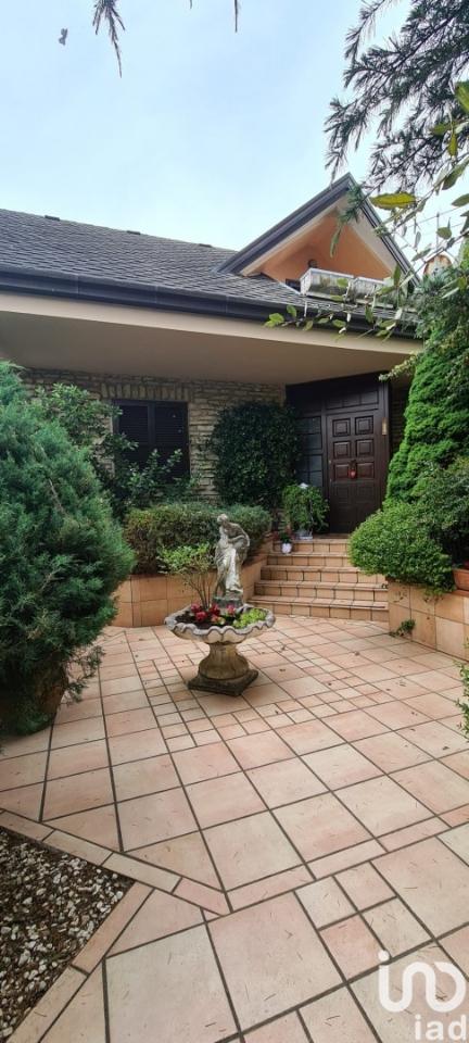 casa indipendente in vendita a Cerreto d'Esi