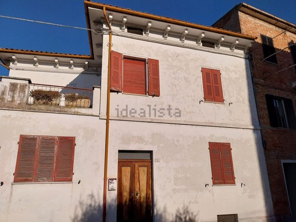 casa indipendente in vendita a Cerreto d'Esi