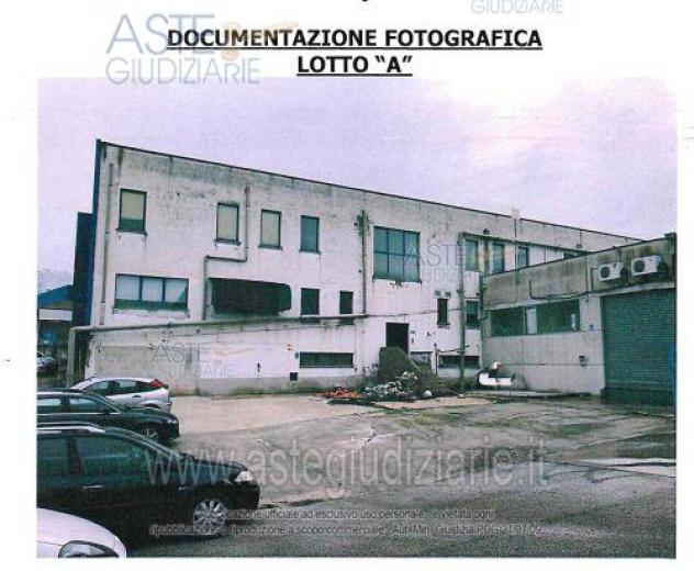 negozio in vendita a Cerreto d'Esi
