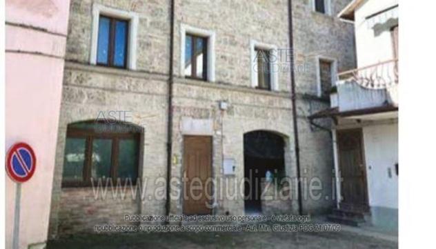 casa indipendente in vendita a Cerreto d'Esi